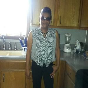 Meet your Posher, Crystal